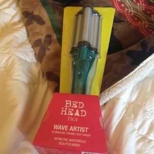 Brand new Bed Head Wave Artist Hair Waver